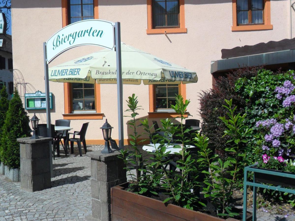 Hotel Hirsch Seebach Buitenkant foto